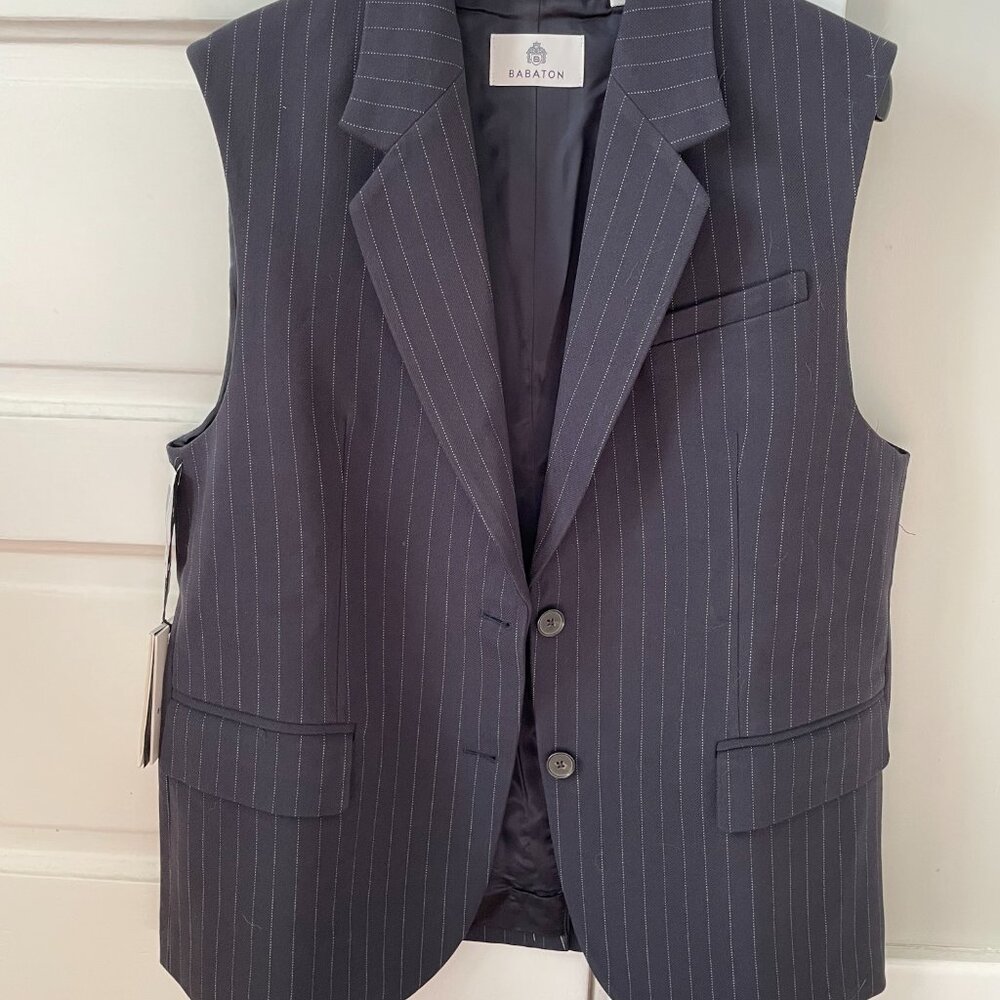 Babaton Takeover vest from Aritzia - brand new with tags, size M